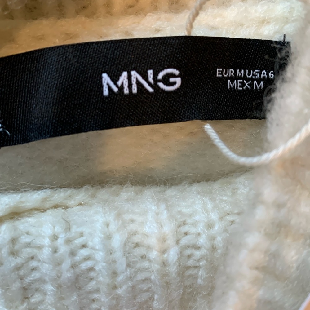 MANGO Short Knitted Dress - Picture 9 of 17